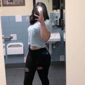 Meet your Posher, Akasia